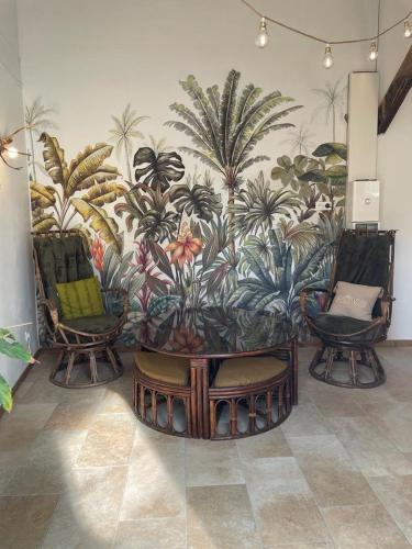 Au Passage - carbon neutral hotel in Unknown City