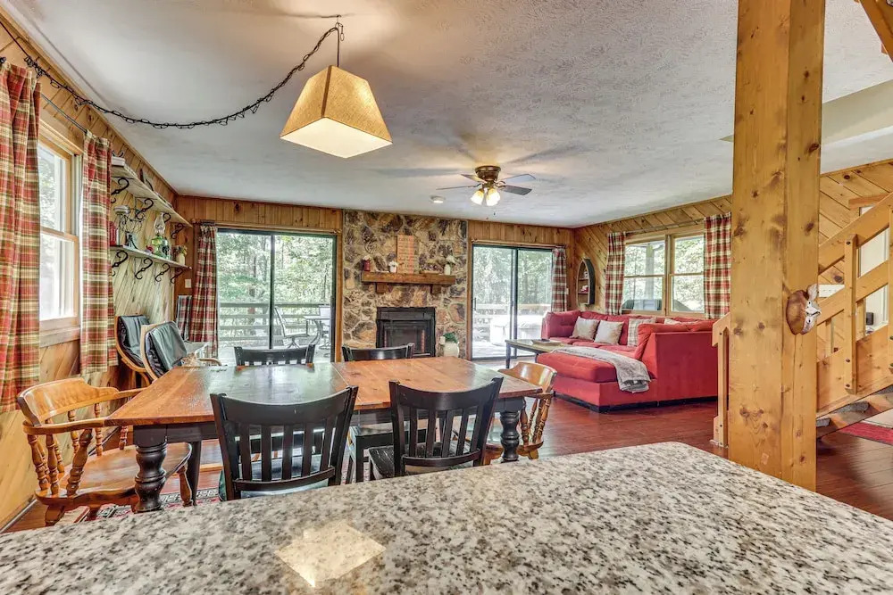 1 Mi to Bryce Resort: Quiet Cabin w Hot Tub - photo 6