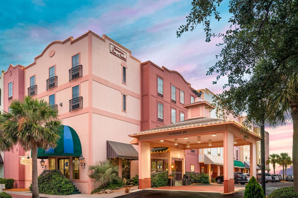 Hampton Inn and Suites Amelia Island Historic Harbor Front - photo 47