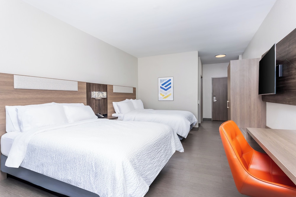 Holiday Inn Express & Suites Lancaster by IHG - photo 23