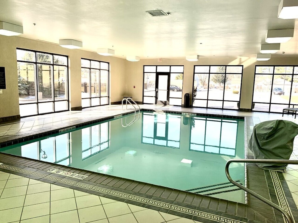 Hampton Inn and Suites Indianapolis Fishers - photo 29