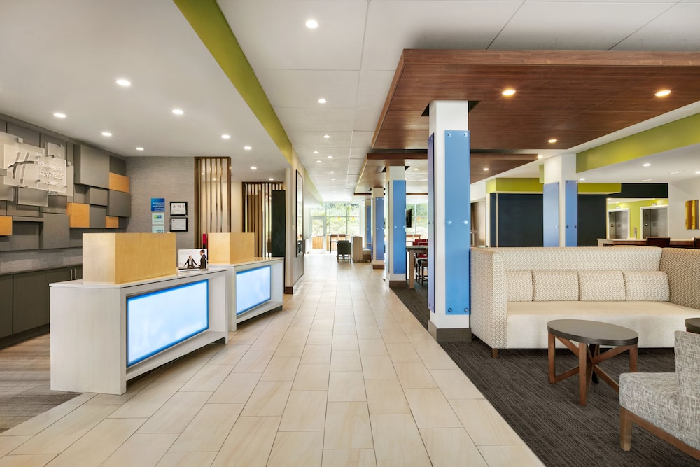 Holiday Inn Express & Suites Salisbury by IHG - photo 38