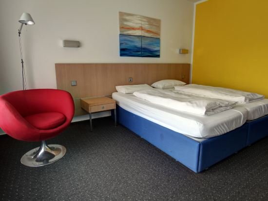 Seehotel Gelterswoog — Kaiserslautern — photo 3