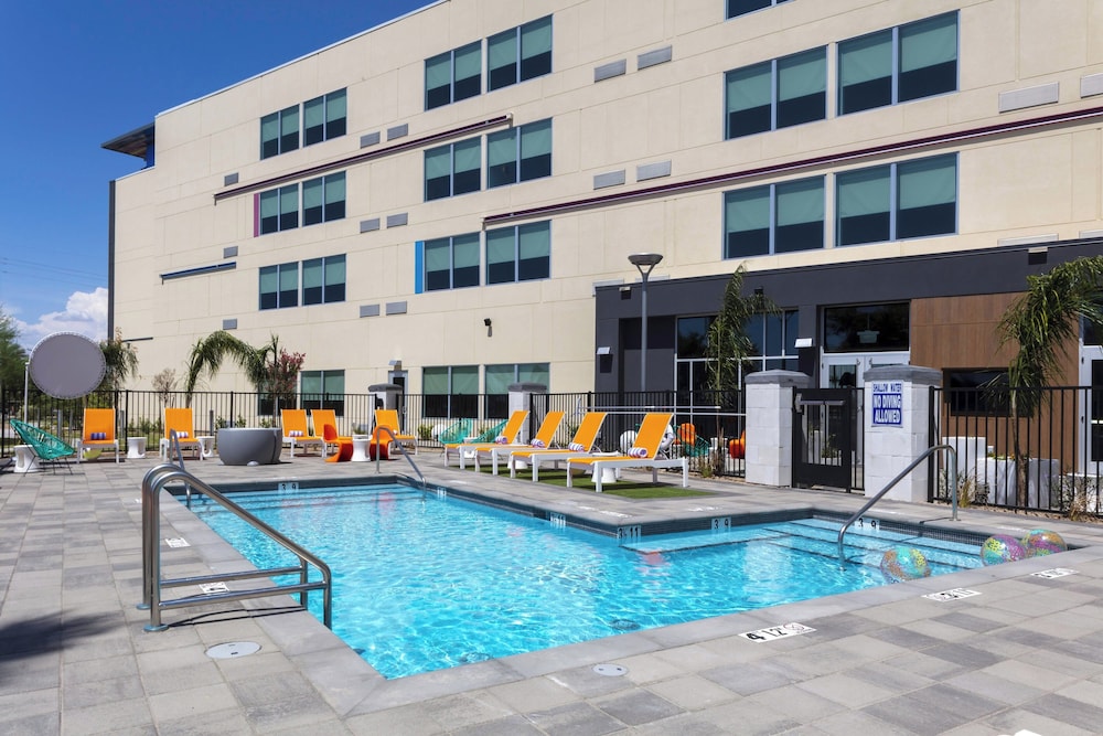 Aloft Glendale at Westgate - photo 19