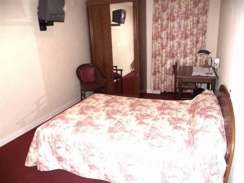 Le Dagobert — hotel in Doue-La-Fontaine