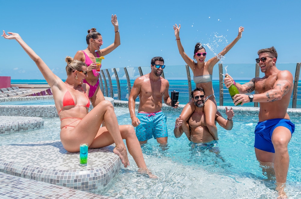 Rooftop pool