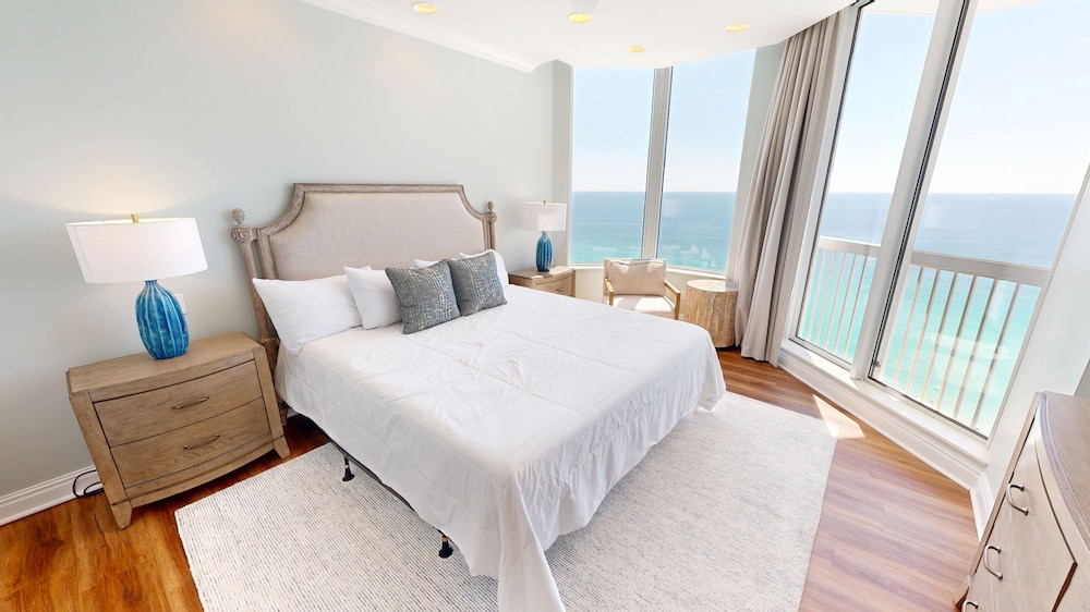 Silver Beach Towers 1905E is a Gulf Front 3 BR Penthouse Free Beach Service by RedAwning - photo 7