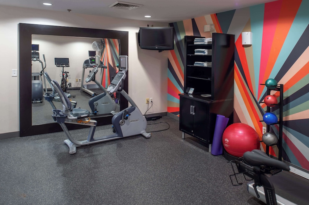 Hilton Garden Inn Chesterfield - photo 27