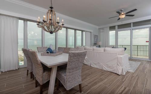 Phoenix Gulf Towers 704 condo - photo 3