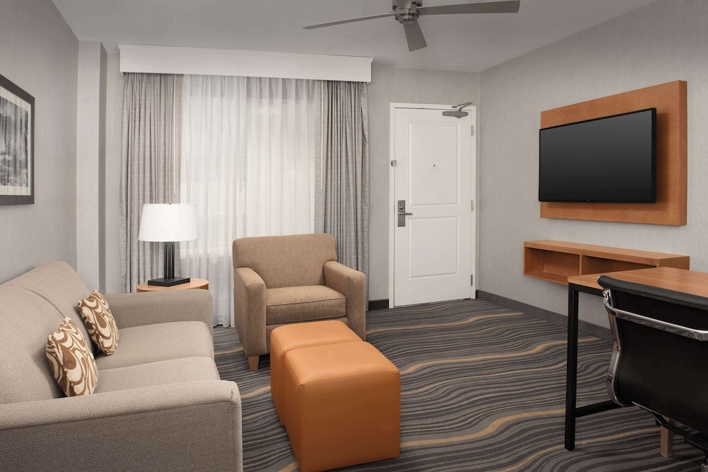 Embassy Suites La Quinta Hotel & Spa - photo 32