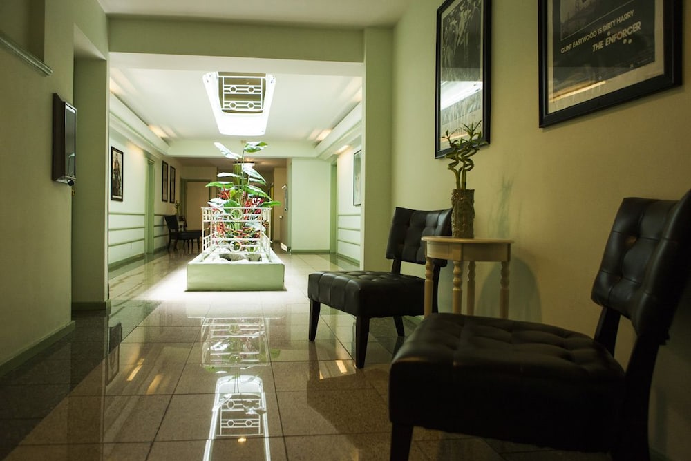 Hollywood Celebrity Hotel - photo 43