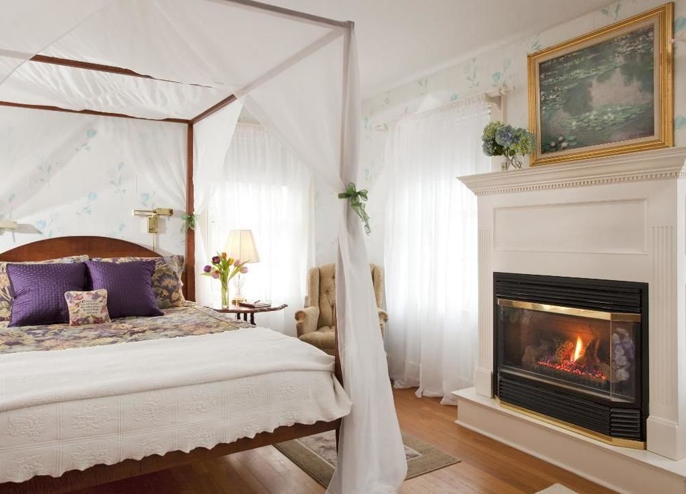 Applegate Inn - photo 5