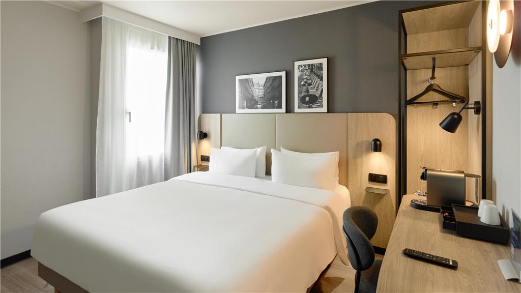 Hotel Campanile Marne La Vallée Bussy Saint Georges in Bussy-Saint-Georges, France