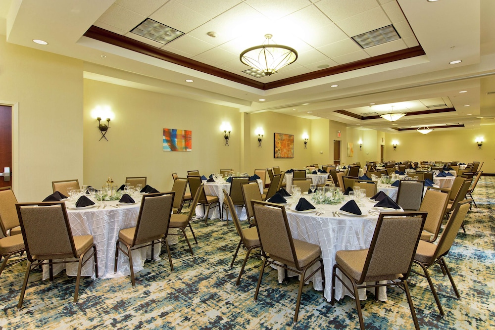 Hilton Garden Inn Winchester - photo 54
