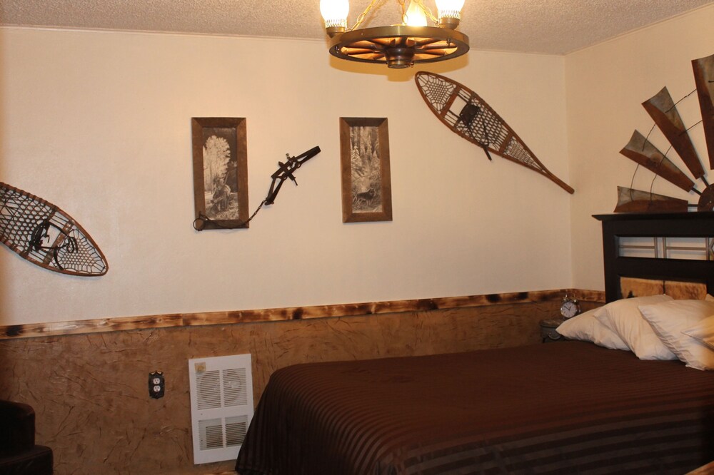 Black Bear Motel - photo 24