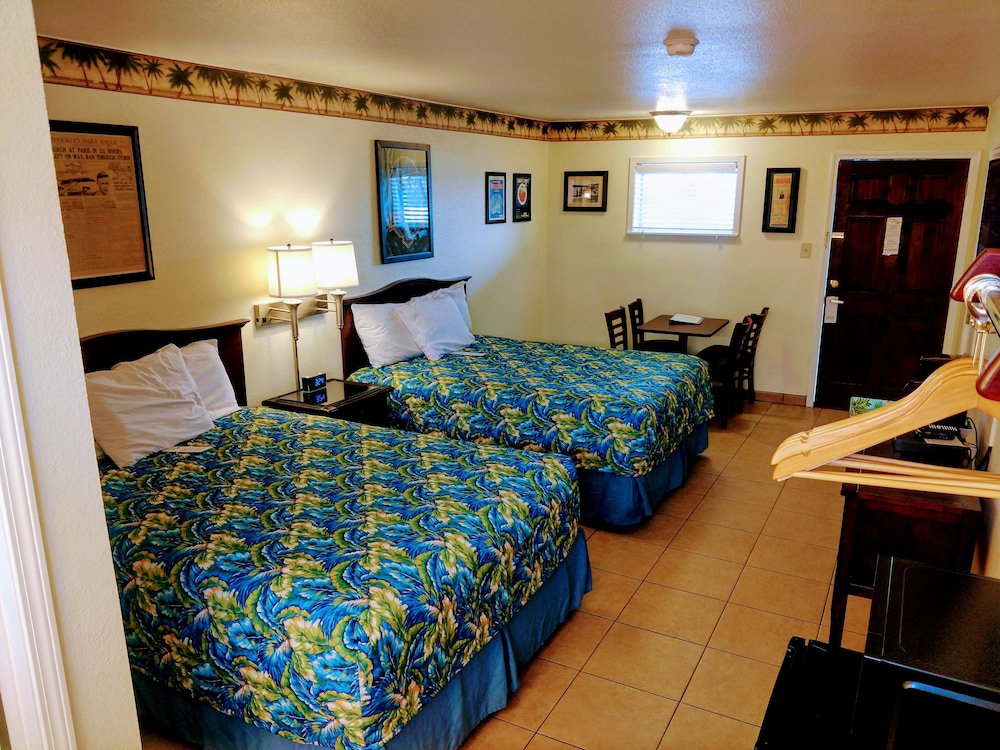 Amelia's Landing Hotel - photo 14