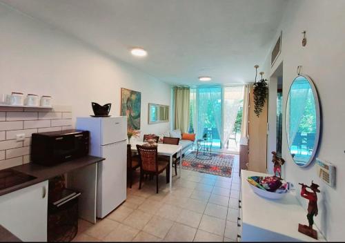 Sea View Suites דירות נופש עם מקלט — 4-Star Luxury Hotel in Caesarea, Israel