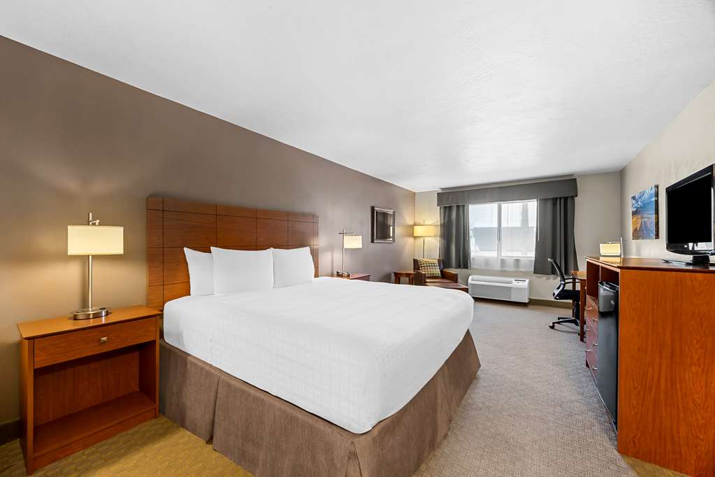 Best Western Inn At The Rogue - photo 16