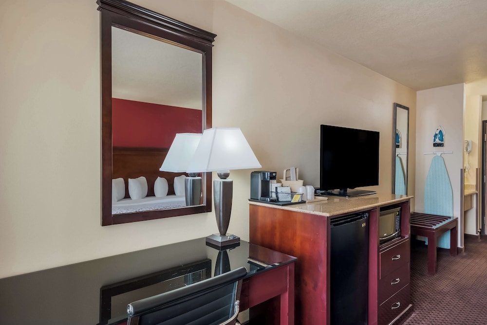 SureStay Plus Hotel by Best Western Silver City - photo 5