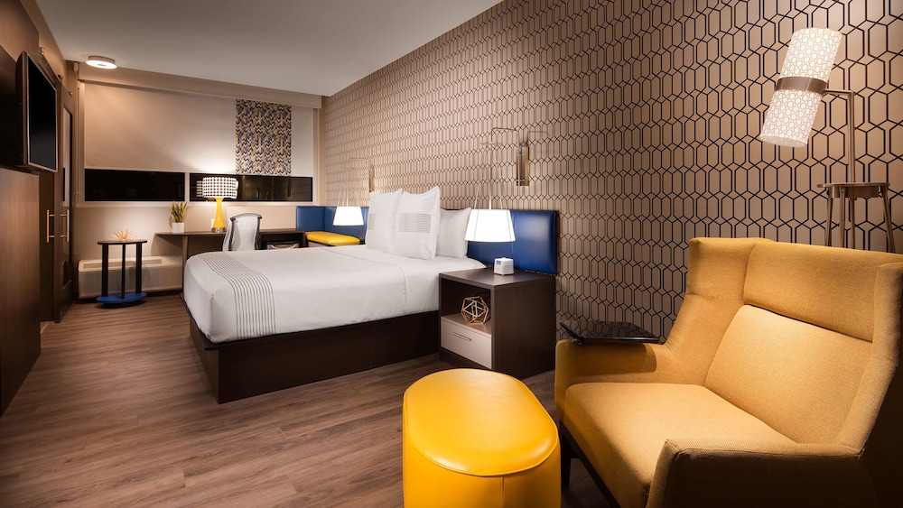 GLō Best Western Nashville Airport - photo 5