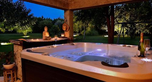 La Bonne Adresse De Provence — Orgon