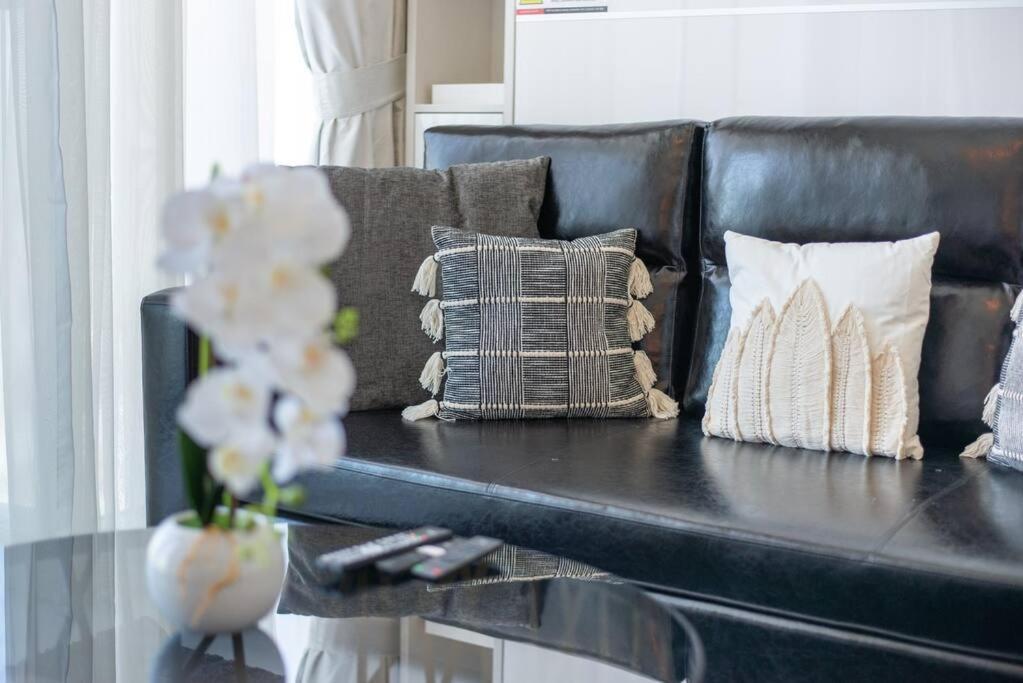 Breathtaking View Compact & Modern Spacious Studio — Dubai — photo 5