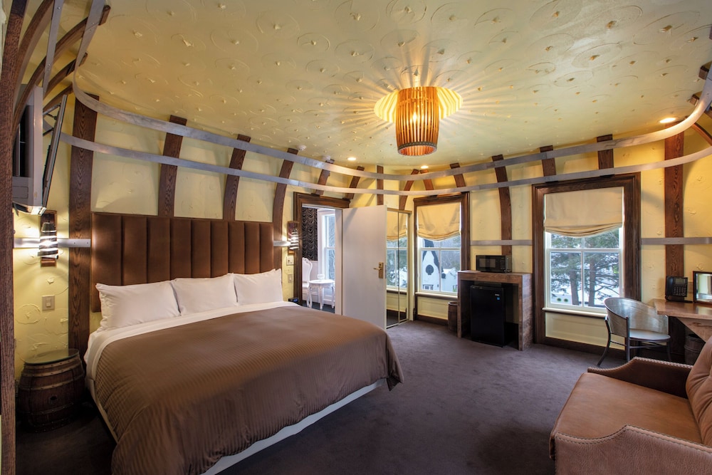 The Roxbury - photo 105