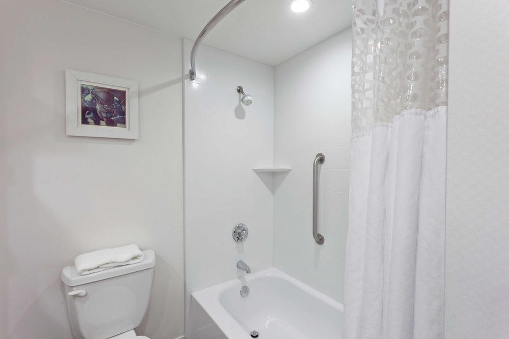 Hampton Inn Los Angeles Arcadia Pasadena - photo 12