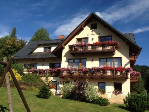 Domki Hallerowka Resort - carbon neutral hotel in Wladyslawowo