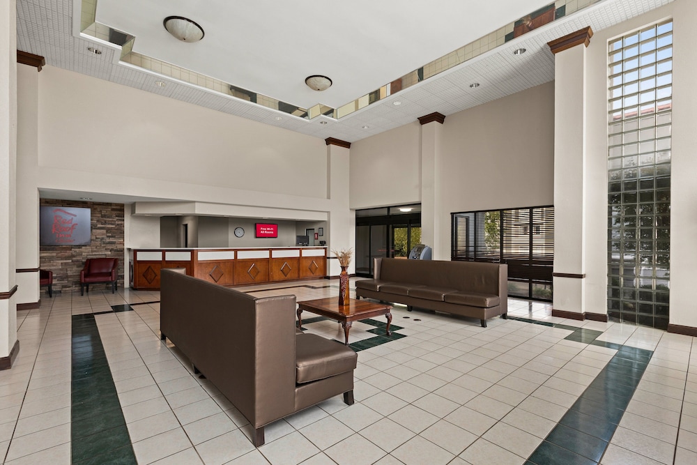 Red Roof Inn & Suites Newnan - photo 6