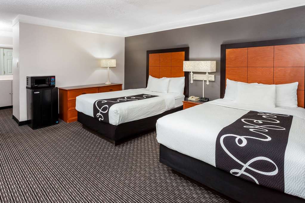 La Quinta Inn by Wyndham Laredo I 35 - photo 45