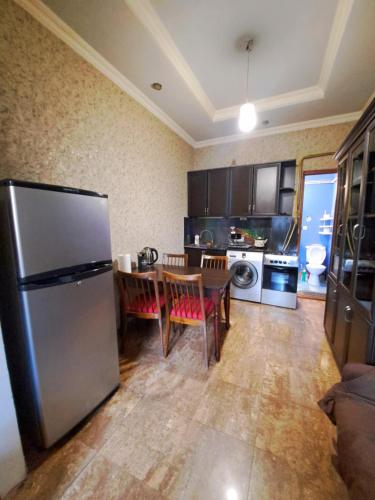 Apartment On Leonidze 18