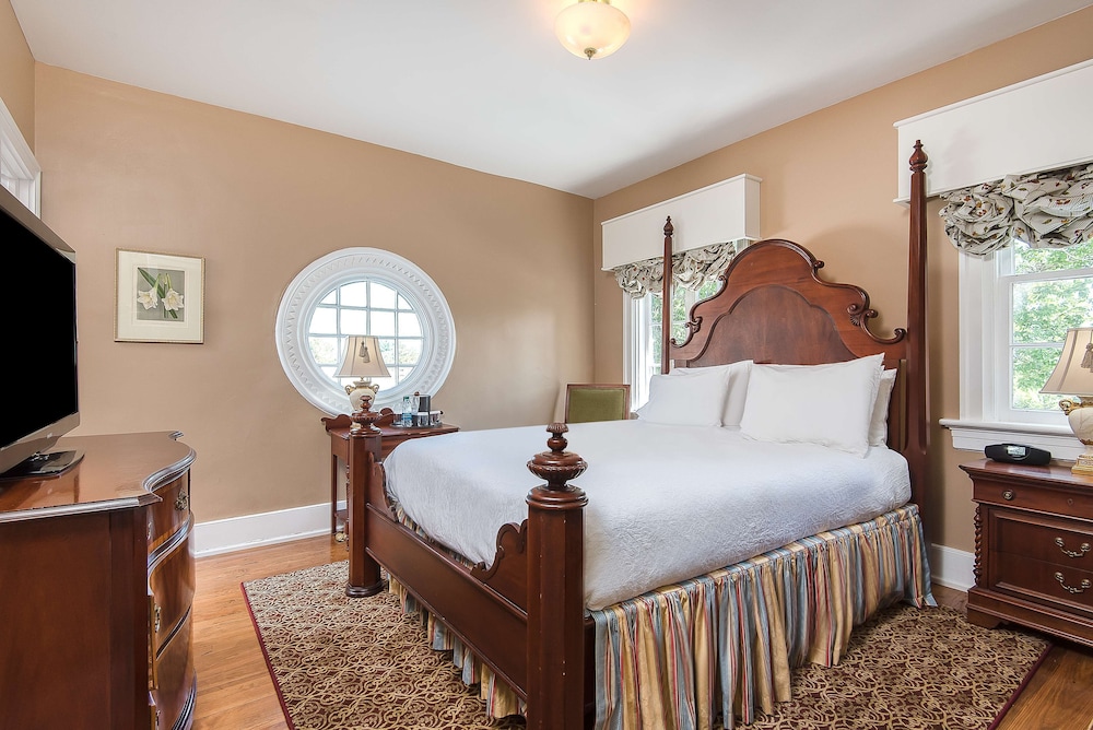 Hampton Inn Lexington Historic District - photo 33