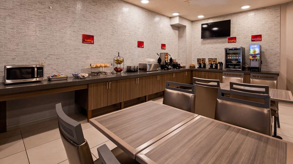 Best Western Plus New Cumberland Inn & Suites - photo 31