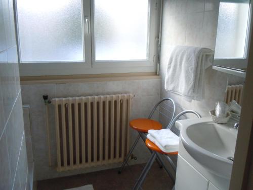 Au Bredons - carbon neutral hotel in Murat