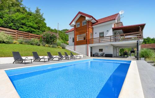 Lovely Home In Pregrada With Sauna — 4-Star Luxury Hotel in Pregrada, Croatia