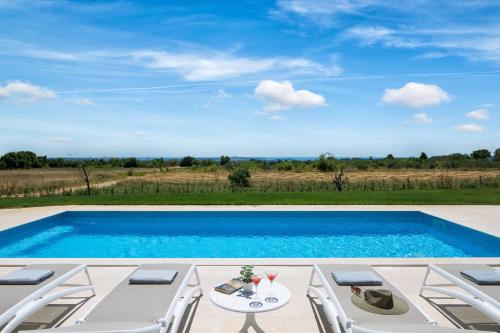 Villa Meli — 4-Star Luxury Hotel in Vodnjan, Croatia