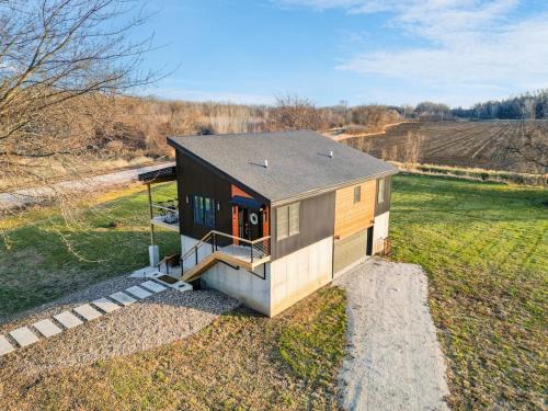 Private and Modern Near river and wildlife refuge in Princeton, United States