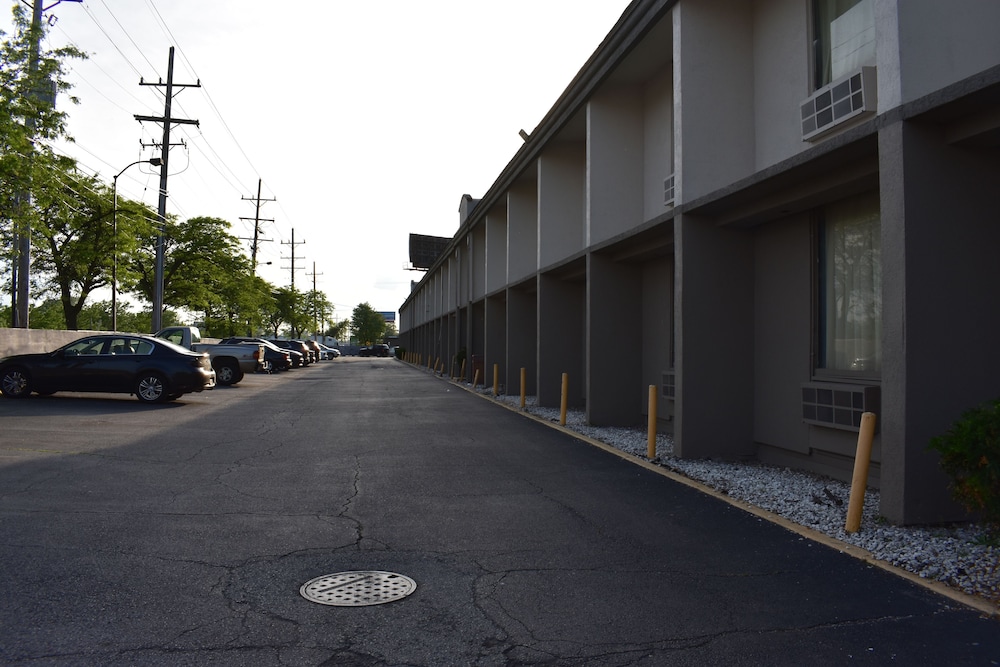 FairBridge Inn Express Melrose Park - photo 20