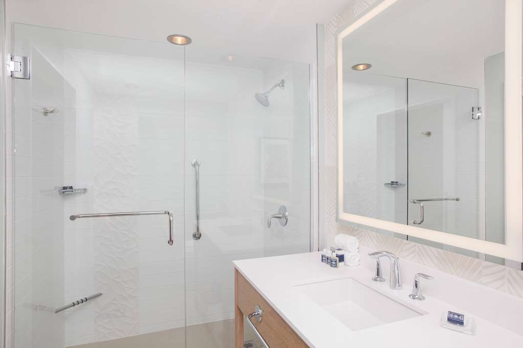 Wyndham Grand Clearwater Beach - photo 75