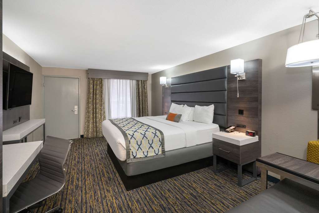 Baymont by Wyndham Murfreesboro - photo 15