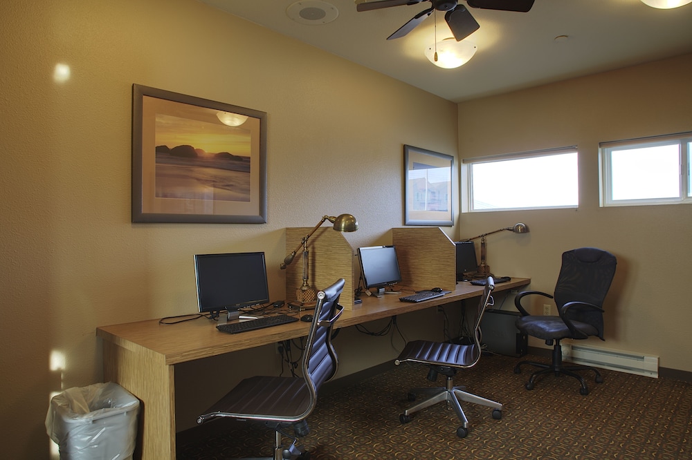 Hallmark Resort Newport - photo 88