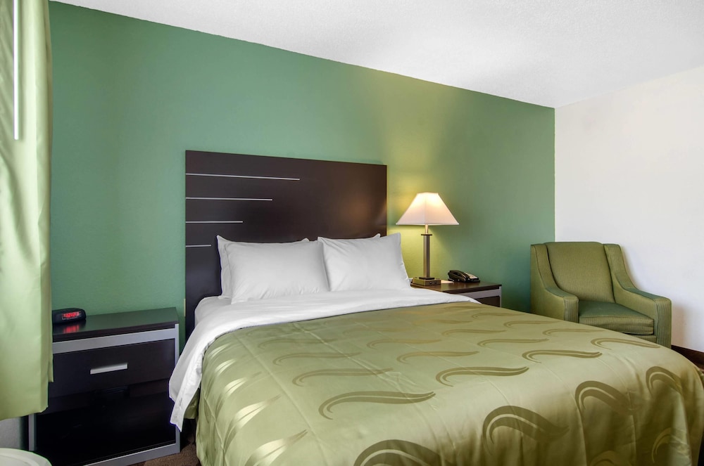 Quality Inn Russell KS - photo 9