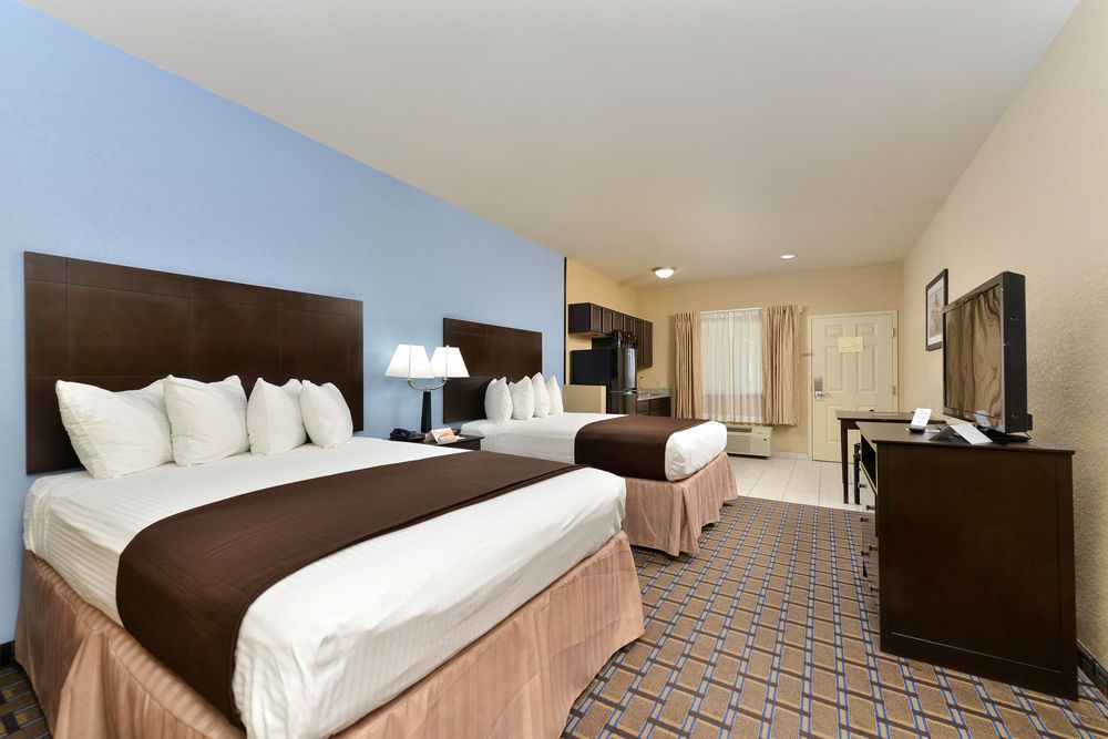 Quality Inn & Suites Carrizo Springs North - photo 43