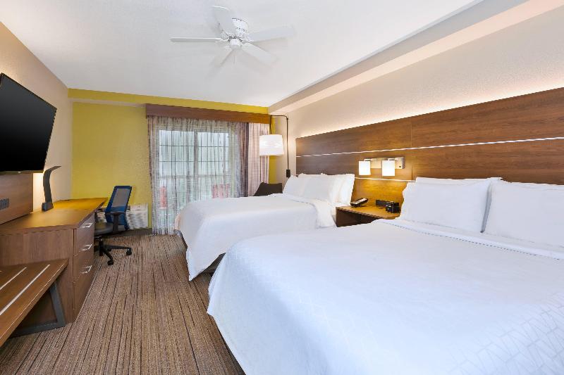 Holiday Inn Express & Suites Petoskey by IHG - photo 42