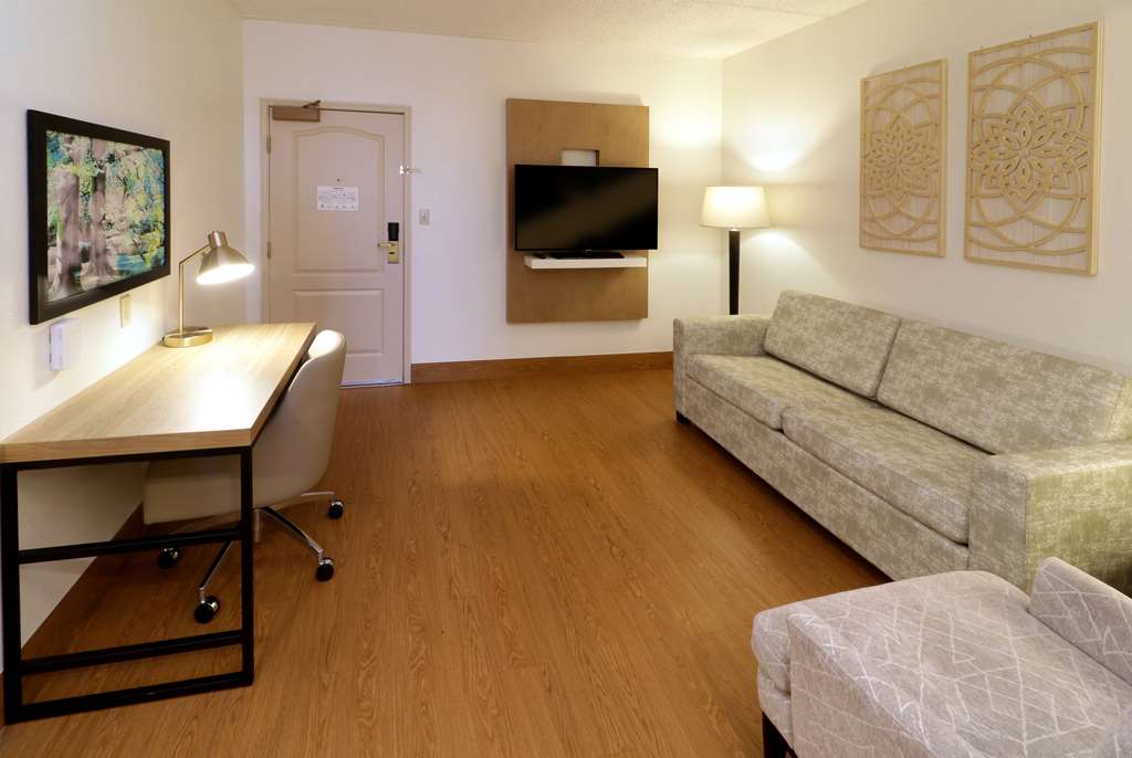 Wyndham Garden McAllen at La Plaza Mall - photo 57