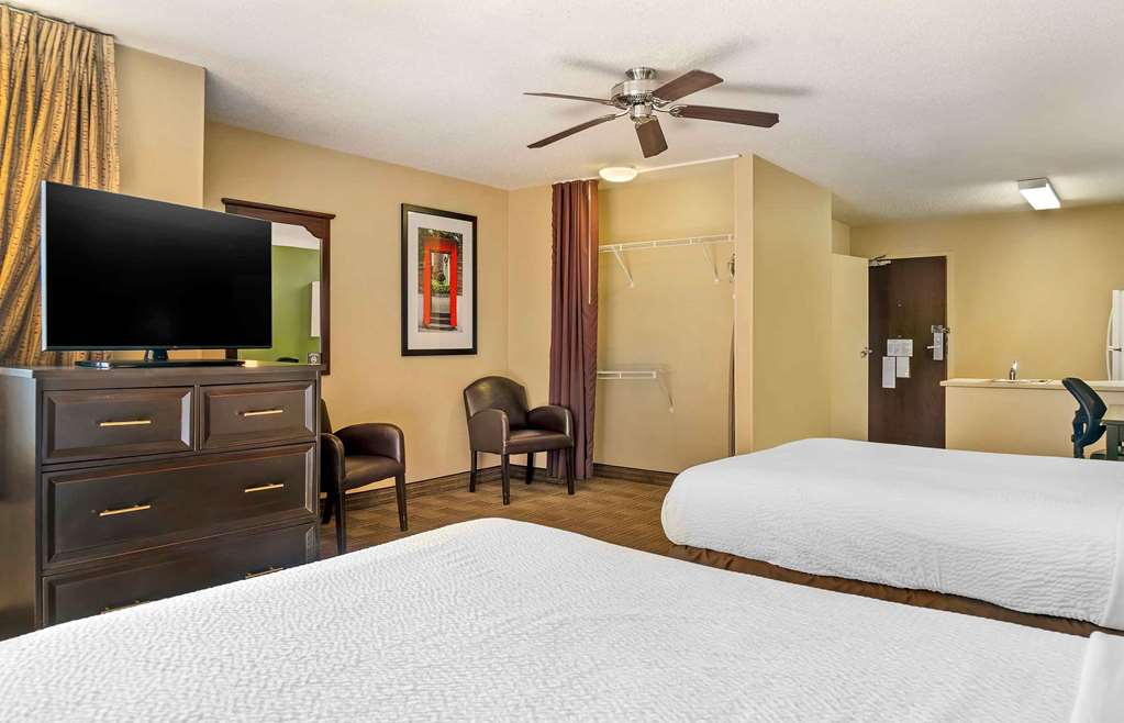 Extended Stay America Select Suites Grand Rapids Kentwood - photo 34