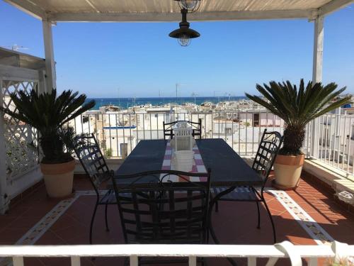 Casa Levante e terrazza vista mare — 4-Star Luxury Hotel in Polignano A Mare, Italy
