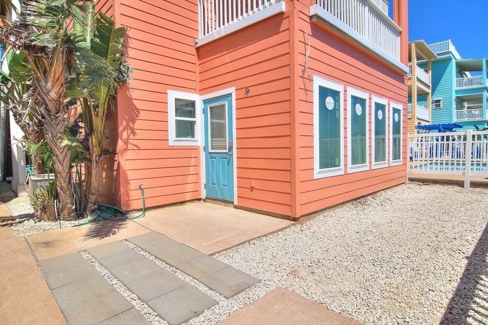 Coral Reefer VW59 — 4-Star Luxury Hotel in Port Aransas, United States