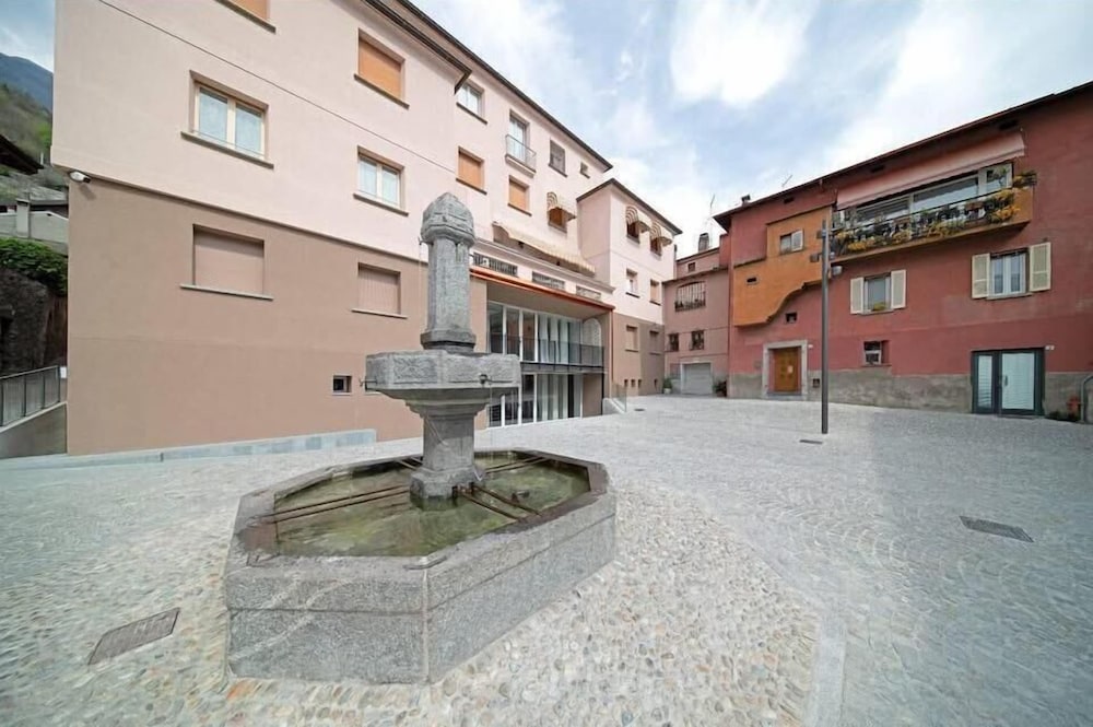 Terra Buona Rooms pet-friendly hotel Traona
